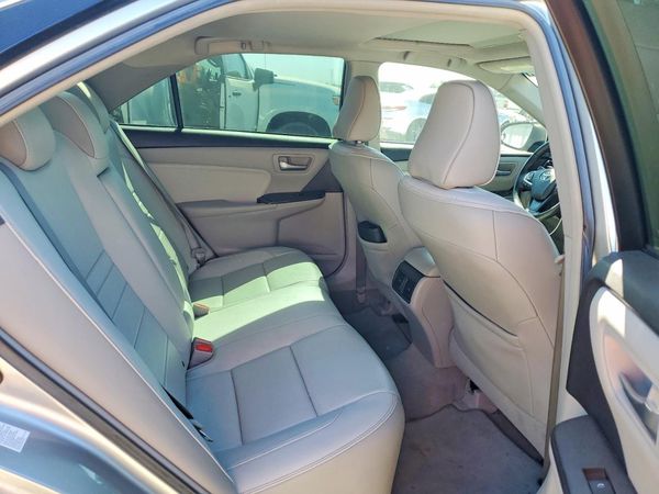 2017 TOYOTA CAMRY XLE/XSE