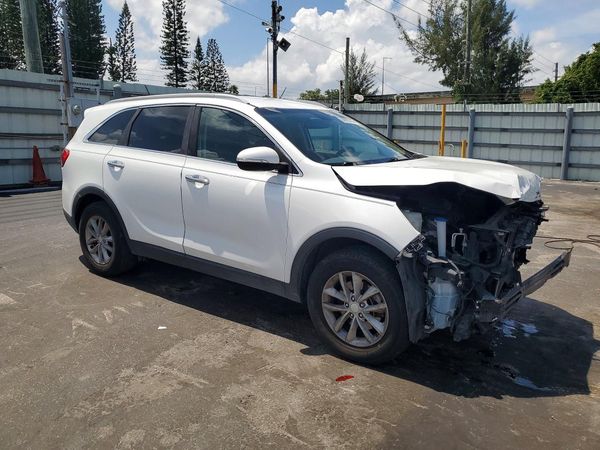 2017 KIA SORENTO L, LX