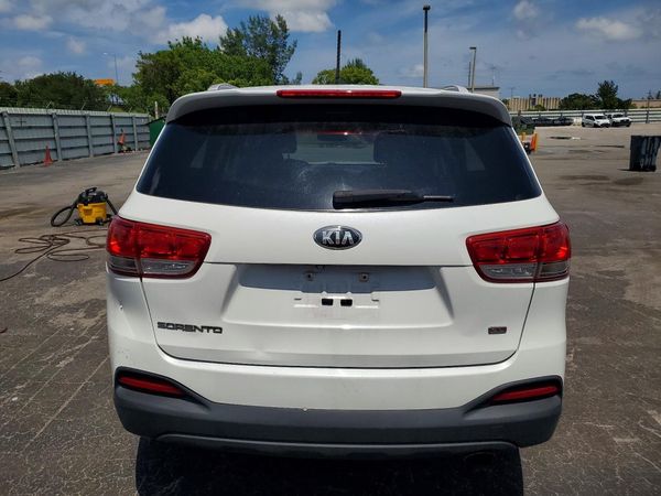 2017 KIA SORENTO L, LX