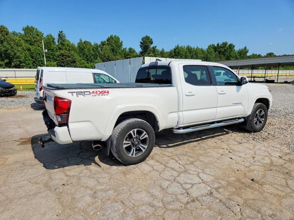 2019 TOYOTA TACOMA SR5