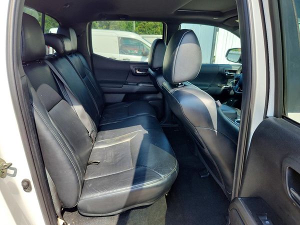 2019 TOYOTA TACOMA SR5