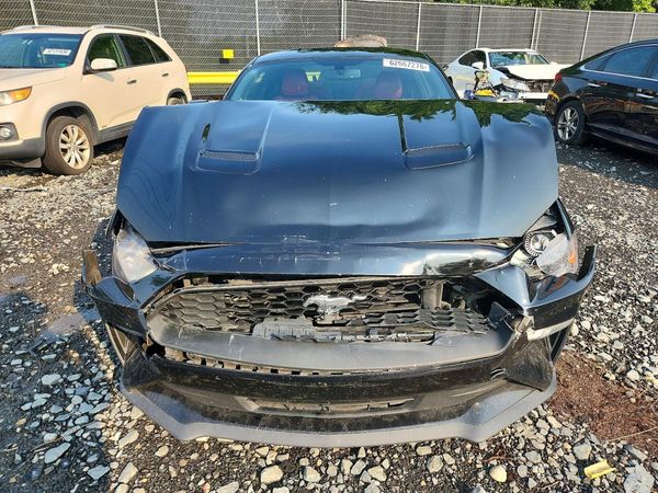 2019 FORD MUSTANG I4 Coupe