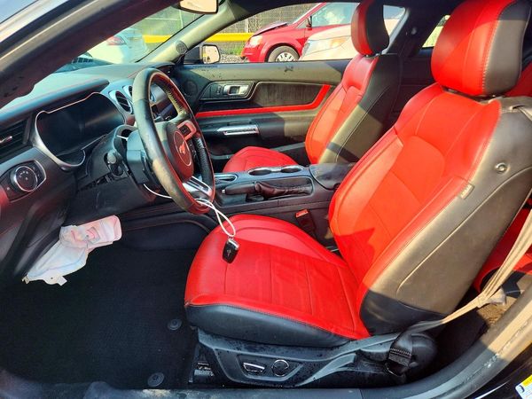 2019 FORD MUSTANG I4 Coupe