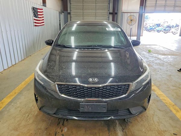 2017 KIA FORTE LX Base