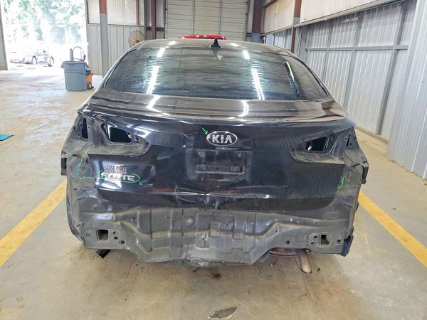 2017 KIA FORTE LX Base
