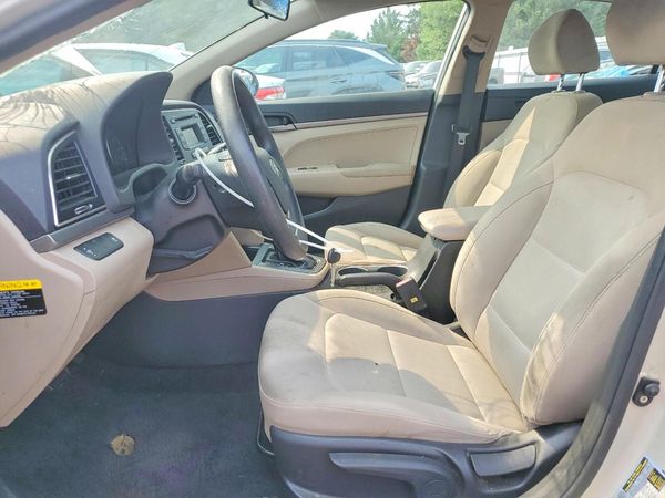 2017 HYUNDAI ELANTRA SE Base