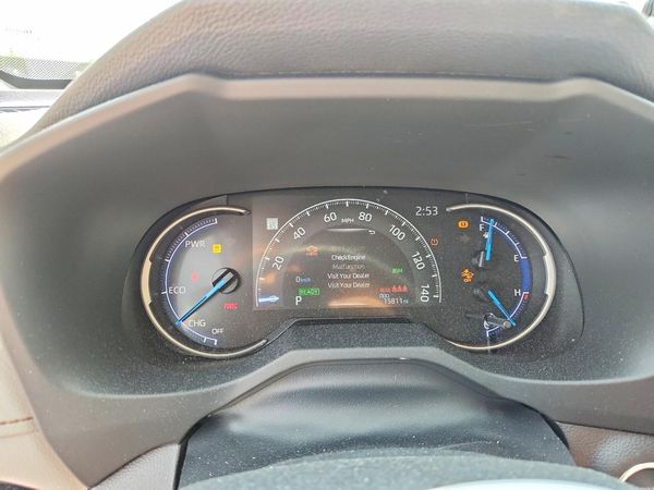 2025 TOYOTA RAV4 XLE