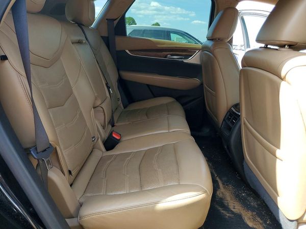 2020 CADILLAC XT5 Platinum Premium Luxury