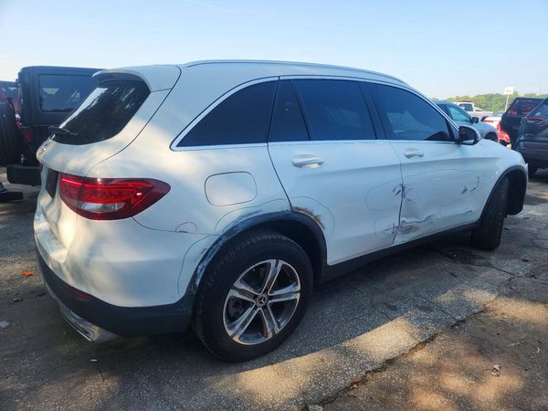 2019 MERCEDES-BENZ GLC GLC300