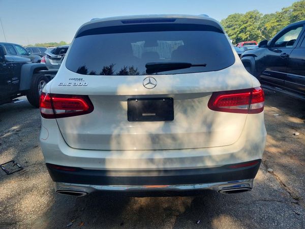 2019 MERCEDES-BENZ GLC GLC300