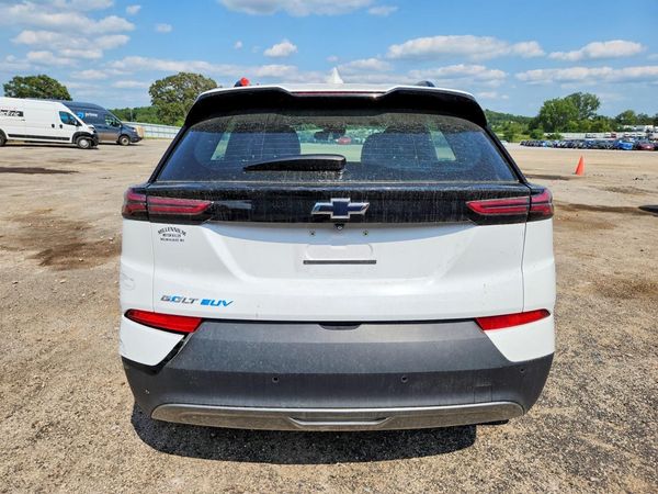 2022 CHEVROLET BOLT EUV LT