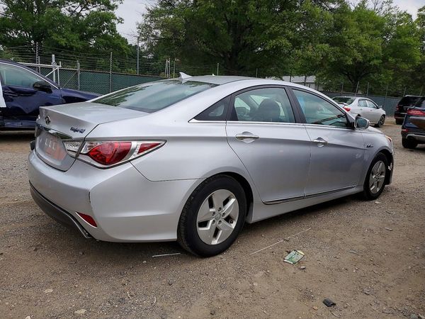 2012 HYUNDAI SONATA