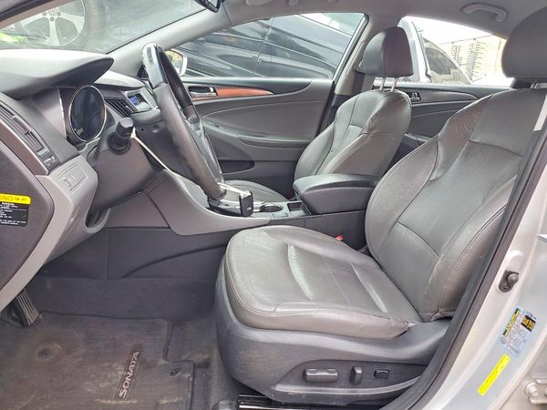 2012 HYUNDAI SONATA