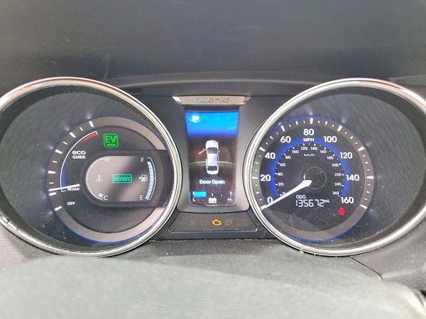 2012 HYUNDAI SONATA
