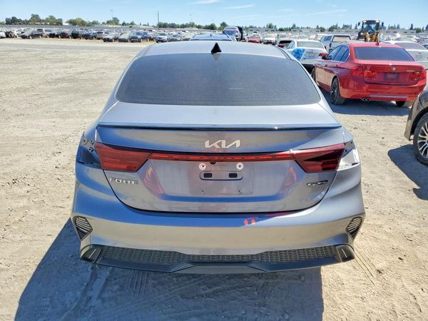 2024 KIA FORTE GT Line