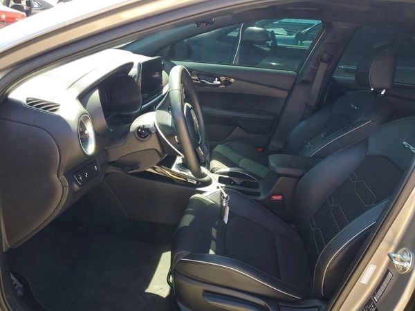 2024 KIA FORTE GT Line