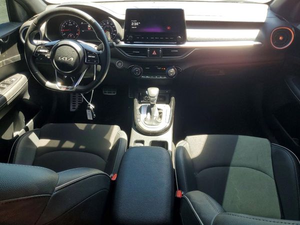 2024 KIA FORTE GT Line
