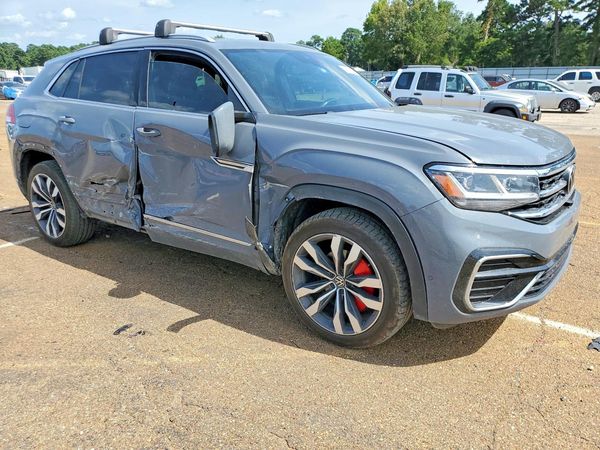 2022 VOLKSWAGEN ATLAS CROSS SPORT