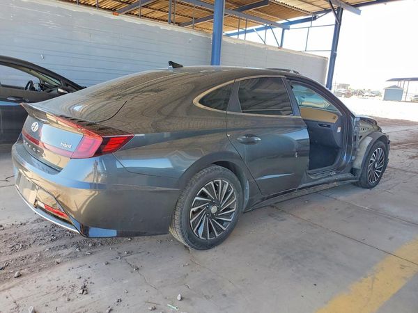 2021 HYUNDAI SONATA HYBRID Limited