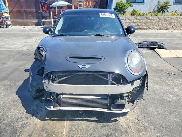 2016 MINI COOPER