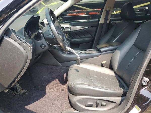 2016 INFINITI Q50
