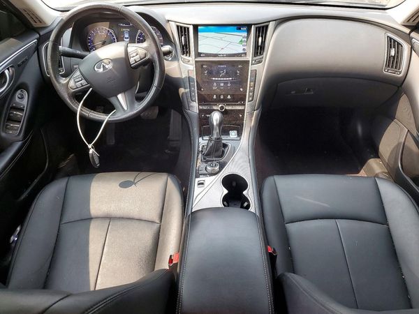 2016 INFINITI Q50
