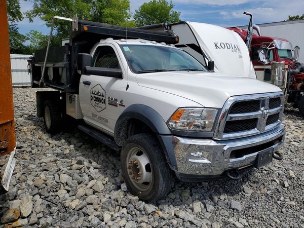 2018 RAM 5500 REG CAB CHASSIS