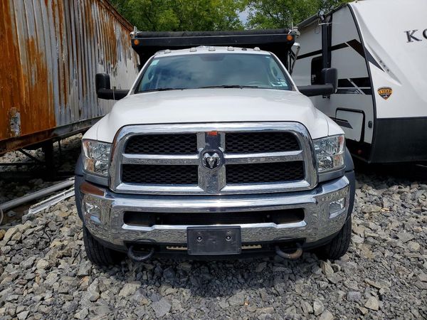 2018 RAM 5500 REG CAB CHASSIS