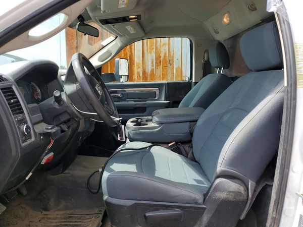 2018 RAM 5500 REG CAB CHASSIS