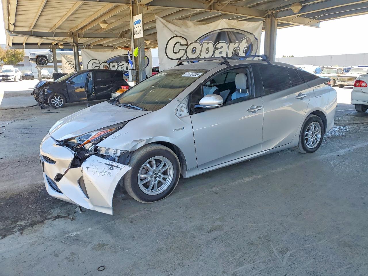 2016 TOYOTA PRIUS