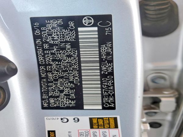 2016 TOYOTA PRIUS