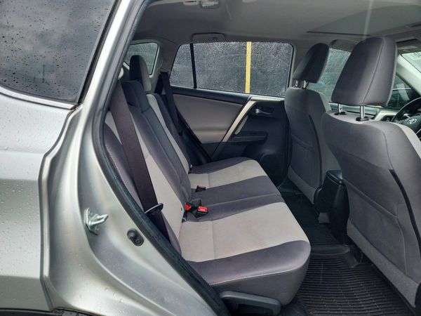 2015 TOYOTA RAV4 XLE (M Grade)