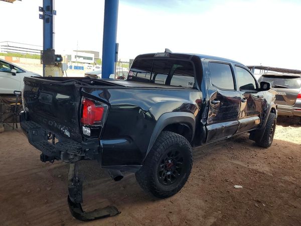 2019 TOYOTA TACOMA SR5
