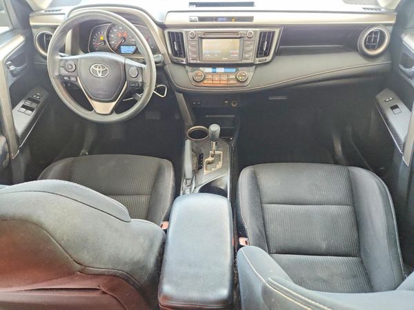 2015 TOYOTA RAV4 XLE (M Grade)