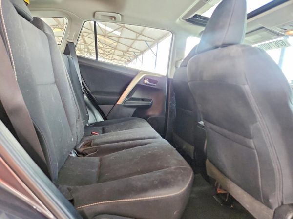 2015 TOYOTA RAV4 XLE (M Grade)