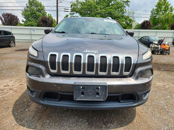 2016 JEEP CHEROKEE LATITUDE 4X4