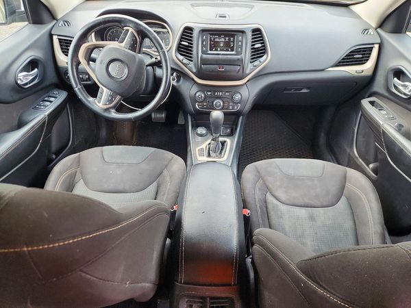 2016 JEEP CHEROKEE LATITUDE 4X4