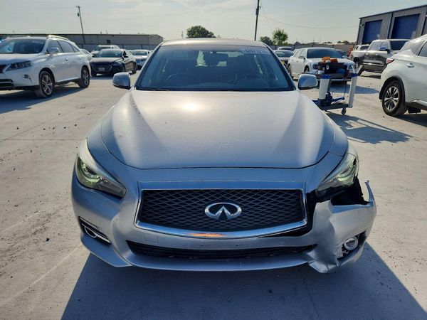2015 INFINITI Q50
