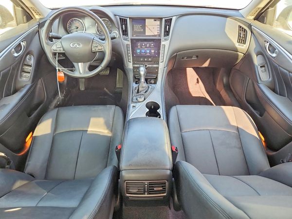 2015 INFINITI Q50