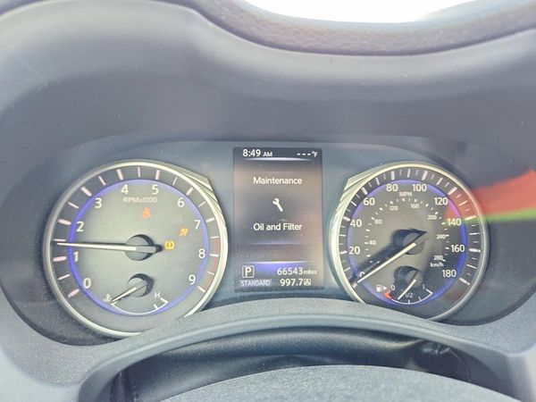 2015 INFINITI Q50