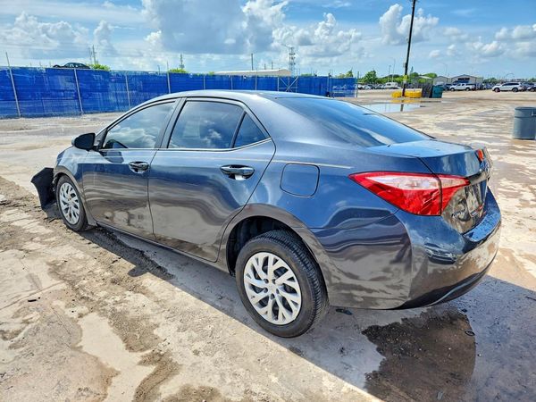 2019 TOYOTA COROLLA