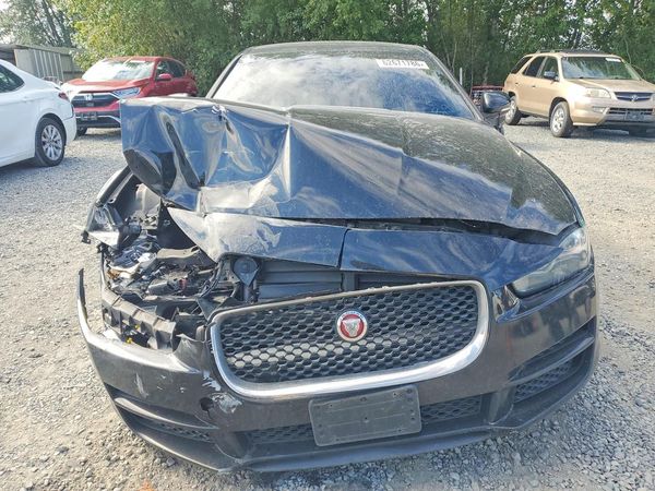 2019 JAGUAR XE