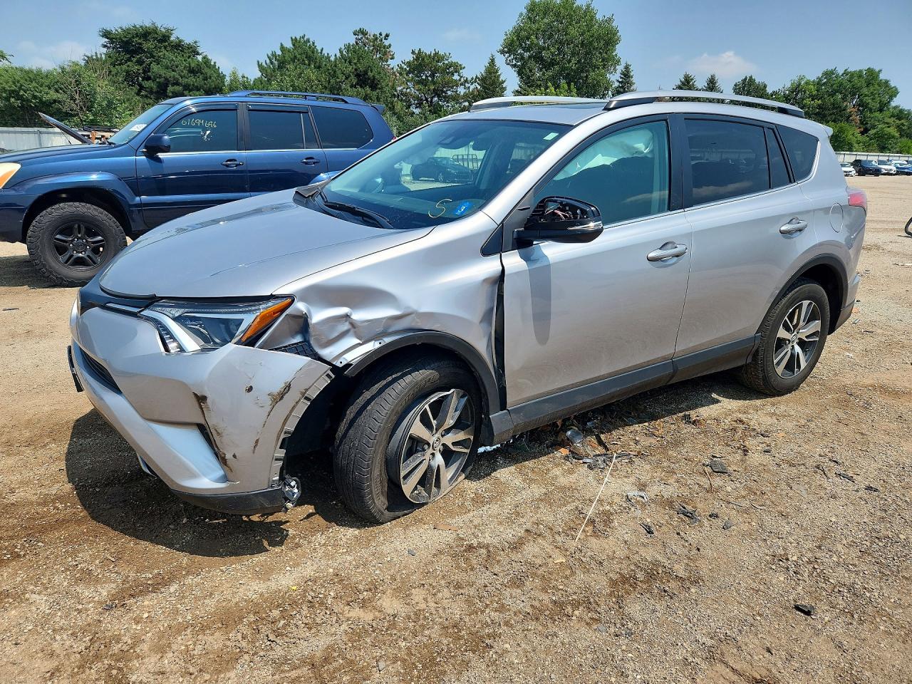 2018 TOYOTA RAV4 Adventure/XLE