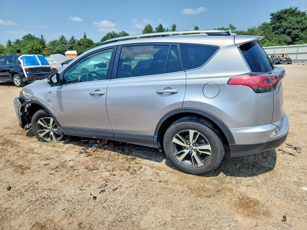 2018 TOYOTA RAV4 Adventure/XLE