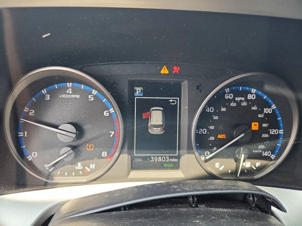 2018 TOYOTA RAV4 Adventure/XLE