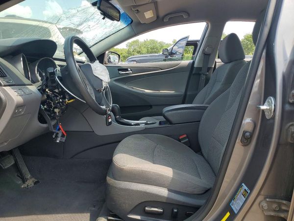2012 HYUNDAI SONATA