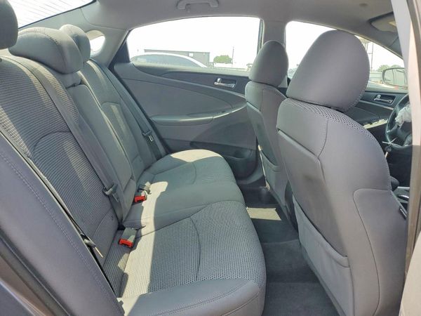2012 HYUNDAI SONATA