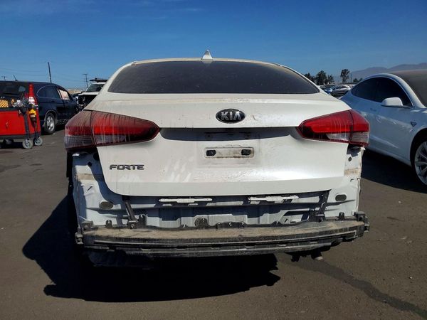 2018 KIA FORTE LX Pop,S,EX