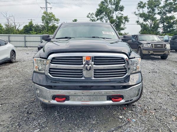 2019 RAM 1500 CLASSIC SLT