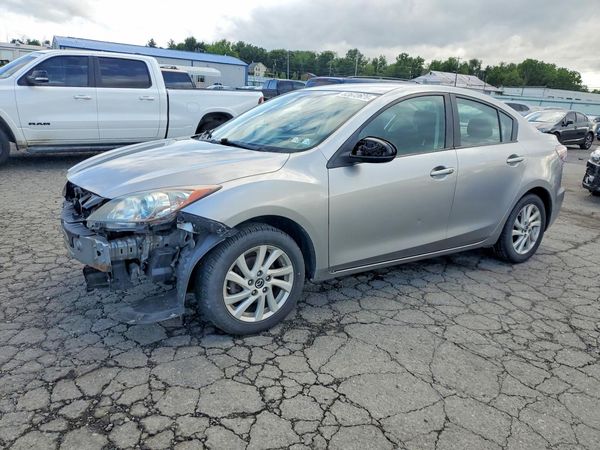 2013 MAZDA 3 Touring/GS
